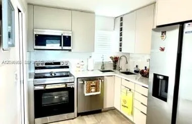 8900 WASHINGTON BLVD 304A, PEMBROKE PINE..., Pembroke Pines, FL 33025