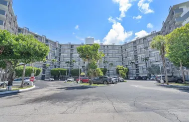 20400 W COUNTRY CLUB DR 214, AVENTURA, F..., Aventura, FL 33180