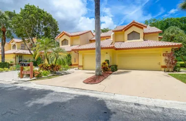 5375 10TH FAIRWAY DR 2, DELRAY BEACH, FL..., Delray Beach, FL 33484