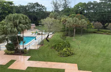 900 SAINT CHARLES PL 407, PEMBROKE PINES..., Pembroke Pines, FL 33026