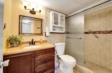 1000 COLONY POINT CIR 422, PEMBROKE PINE..., Pembroke Pines, FL 33026