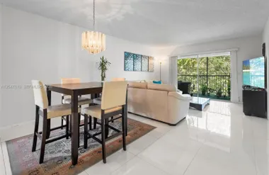 1251 SW 125TH AVE 402T, PEMBROKE PINES, ..., Pembroke Pines, FL 33027
