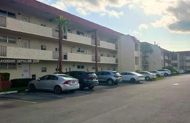 361 S HOLLYBROOK DR 104, PEMBROKE PINES,..., Pembroke Pines, FL 33025