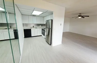 13250 SW 7TH CT 402L, PEMBROKE PINES, FL..., Pembroke Pines, FL 33027