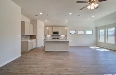 747 NAVARRO ST, NEWBRAUNFE, TX, 78132, Newbraunfe, TX 78132