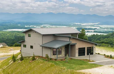 24 S WATCHMAN DR 10 & 11, HENDERSONVILLE..., Hendersonville, NC 28791
