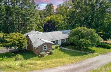 114 FALLING WATERS RD 2, HENDERSONVILLE,..., Hendersonville, NC 28792