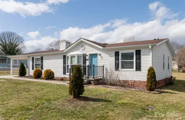 205 WHITE ASH CIR, HENDERSONVILLE, NC, 2..., Hendersonville, NC 28739