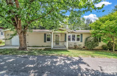 405 DEERFIELD CT, HENDERSONVILLE, NC, 28..., Hendersonville, NC 28792