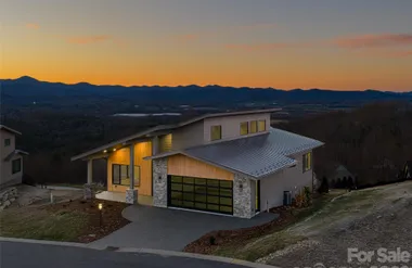 247 COACHMAN DR, HENDERSONVILLE, NC, 287..., Hendersonville, NC 28791