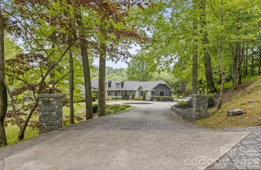 301 WINDING MEADOWS DR, FLAT ROCK, NC, 2..., Flat Rock, NC 28731