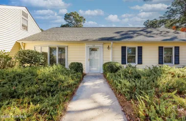 12 VILLAGE GREEN CIR 12, SOUTHERN PINES,..., Southern Pines, NC 28387