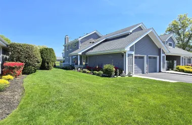 377 QUARRY POND CT, BROOKHAVEN, NY, 1195..., Brookhaven, NY 11955
