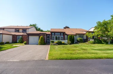 1205 GOTHAM DR, SMITHTOWN, NY, 11780, Smithtown, NY 11780