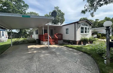1661 OLD COUNTRY RD 233, RIVERHEAD, NY, ..., Riverhead, NY 11901
