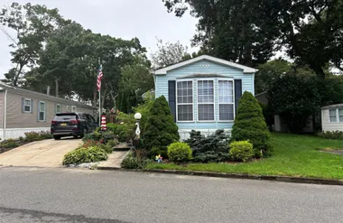 1661 OLD COUNTRY RD 189, RIVERHEAD, NY, ..., Riverhead, NY 11901