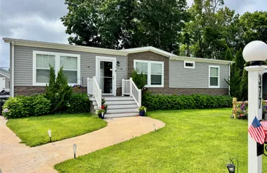 1661 OLD COUNTRY RD 377, RIVERHEAD, NY, ..., Riverhead, NY 11901