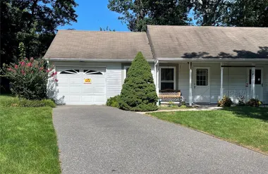152A LAURANCE LN A, BROOKHAVEN, NY, 1196..., Brookhaven, NY 11961