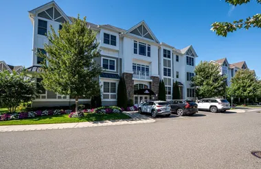 30101 SPRUCE POND CIR, OYSTER BAY, NY, 1..., Oyster Bay, NY 11803