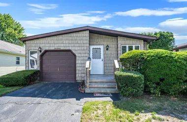 17 DOGWOOD LN, BROOKHAVEN, NY, 11949, Brookhaven, NY 11949