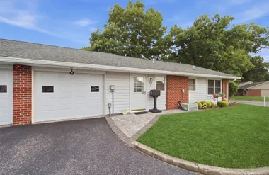 238 BLACKPOOL CT A, BROOKHAVEN, NY, 1196..., Brookhaven, NY 11961