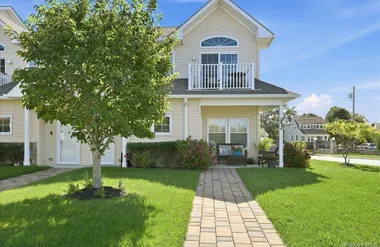301 ANCHOR CT, BABYLON, NY, 11726, Babylon, NY 11726