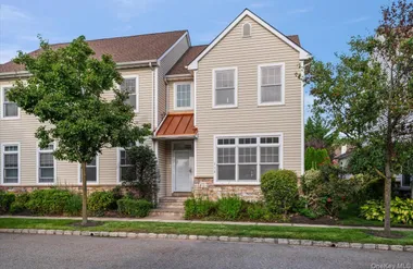 238 HARBOR VIEW DR 238, NORTH HEMPSTEAD,..., North Hempstead, NY 11050