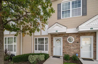 180 SPRING DR, HEMPSTEAD, NY, 11554, Hempstead, NY 11554