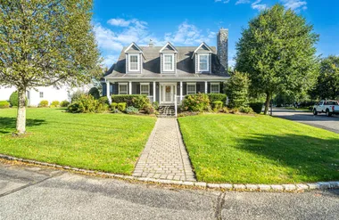 29 GOLDEN SPRUCE DR, RIVERHEAD, NY, 1193..., Riverhead, NY 11933