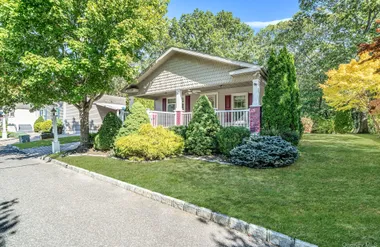 1661 OLD COUNTRY RD 516, RIVERHEAD, NY, ..., Riverhead, NY 11901