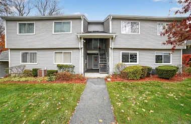 175 LONG HILL DR B, YORKTOWN HEIGHTS, NY..., Yorktown Heights, NY 10598