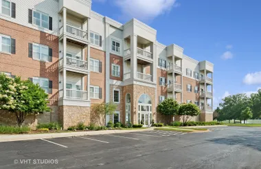 3975 IDLEWILD LN 103, NAPERVILLE, IL, 60..., Naperville, IL 60564
