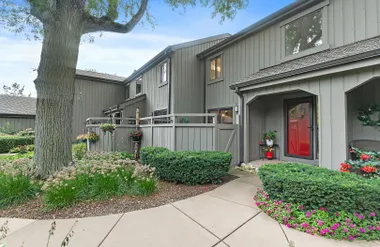 404 SHORELINE RD 298, LAKE BARRINGTON, I..., Lake Barrington, IL 60010