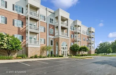 3975 IDLEWILD LN 204, NAPERVILLE, IL, 60..., Naperville, IL 60564