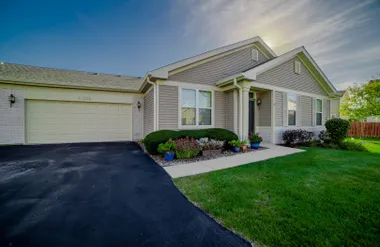 16334 CRESCENT LAKE DR, CREST HILL, IL, ..., Crest Hill, IL 60403