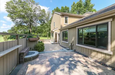 244 HICKORY LN, LAKE BARRINGTON, IL, 600..., Lake Barrington, IL 60010