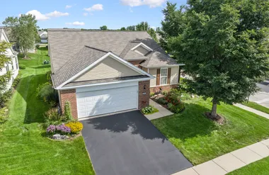 2751 BEACON POINT CIR, ELGIN, IL, 60124, Elgin, IL 60124