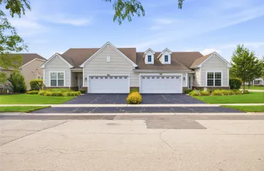 635 N FALLS CIR, PINGREE GROVE, IL, 6014..., Pingree Grove, IL 60140