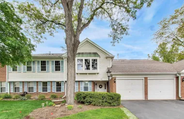 592 EDINBURGH LN B, PROSPECT HEIGHTS, IL..., Prospect Heights, IL 60070