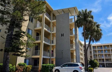 3807 LAKE BAYSHORE DR H-416, BRADENTON, ..., Bradenton, FL 34205