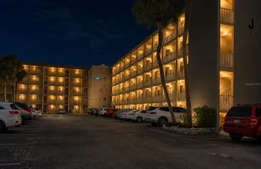 3607 LAKE BAYSHORE DR 312, BRADENTON, FL..., Bradenton, FL 34205