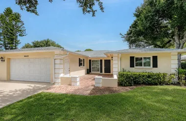 5621 PALM AIRE DR, SARASOTA, FL, 34243, Sarasota, FL 34243