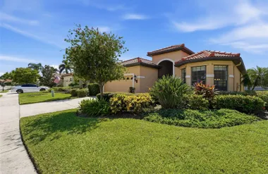 8155 STIRLING FALLS CIR, SARASOTA, FL, 3..., Sarasota, FL 34243