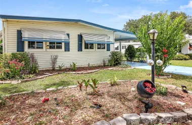 919 WEEPING WILLOW AVE, LADY LAKE, FL, 3..., Lady Lake, FL 32159