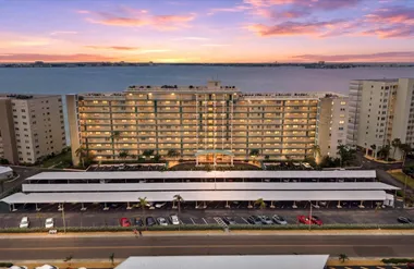 6020 SHORE BLVD 1002, GULFPORT, FL, 3370..., Gulfport, FL 33707