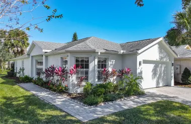 205 Bell Tower Xing, Poinciana, FL 34759