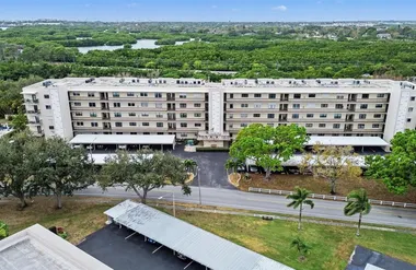 8198 TERRACE GARDEN DR 411, ST PETERSBUR..., St Petersburg, FL 33709