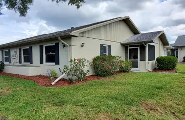 1905 CANTERBURY LN E-9, SUN CITY CENTER,..., Sun City Center, FL 33573