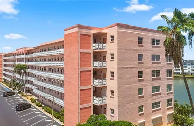 6025 SHORE BLVD 303, GULFPORT, FL, 33707, Gulfport, FL 33707