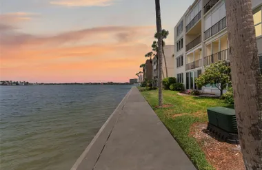 7920 SUN ISLAND DR 202, SOUTH PASADENA, ..., South Pasadena, FL 33707